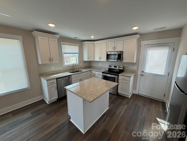 Building Photo - 1402 Martin Luther King Jr Ave