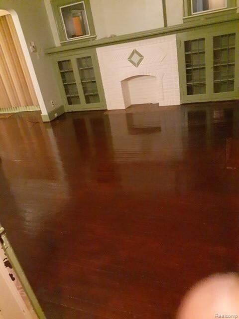 Foto del edificio - 15518 Snowden St