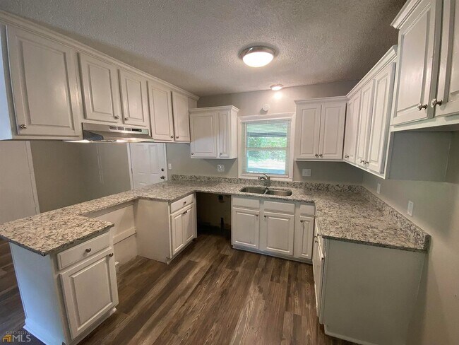 Foto del edificio - 316 N Pleasant Hill Rd