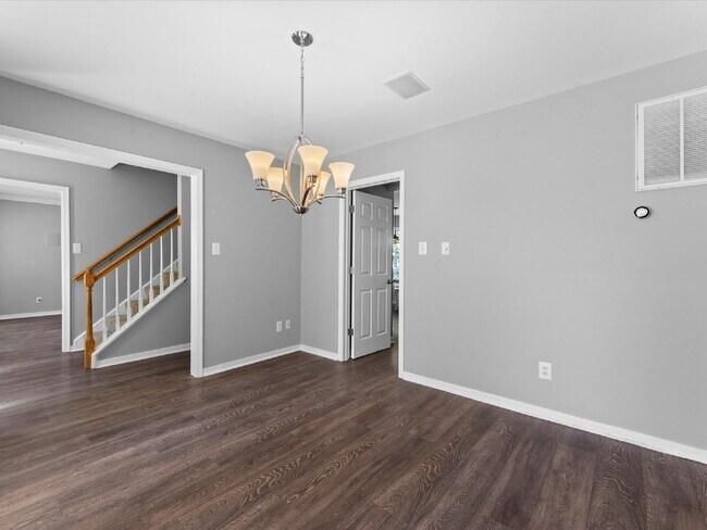 Building Photo - 6912 Dartmouth Ave