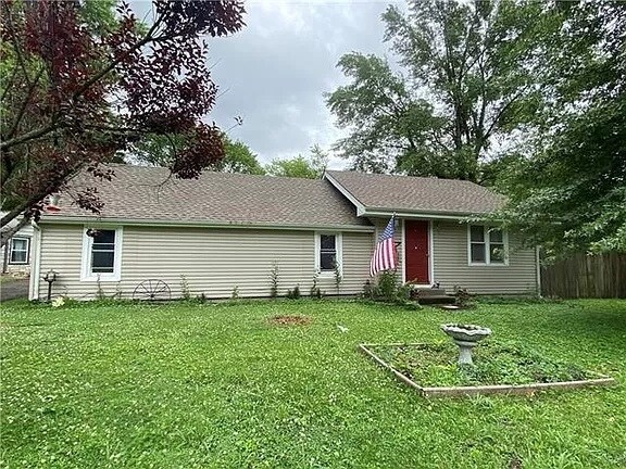Primary Photo - 1125 Saint Louis Ave