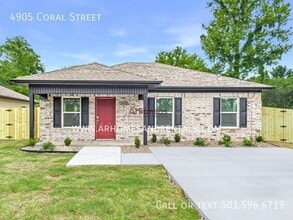 Building Photo - 4905 Coral St