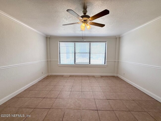 Building Photo - 311 W Ashley St