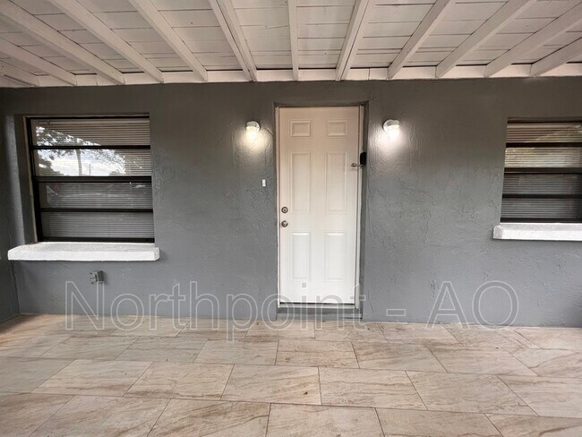 Foto del edificio - 1814 E Diana St