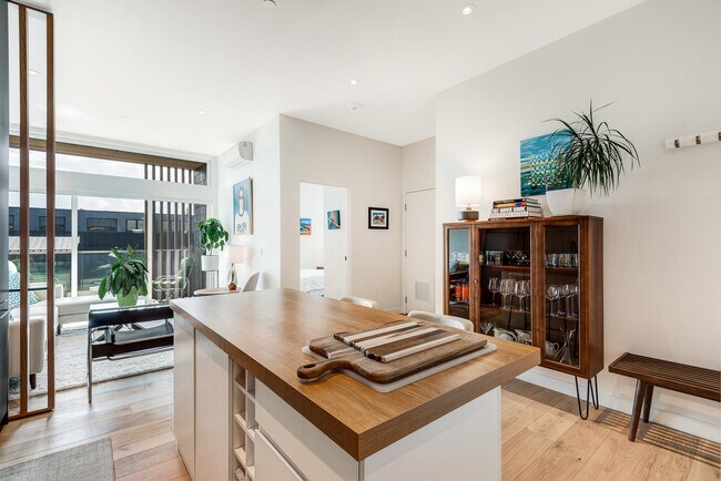 Foto del edificio - 2745 NW Ordway Ave