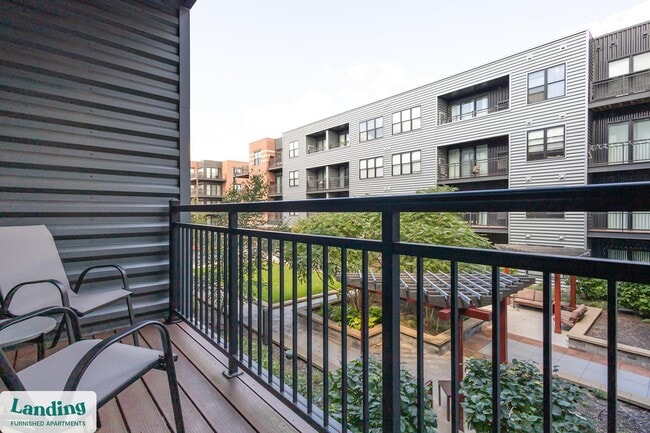 Foto del edificio - 11221 Synergy Dr