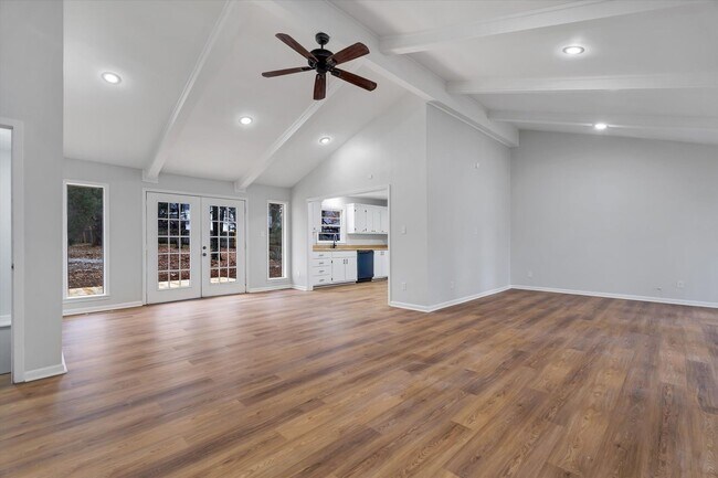 Foto del edificio - 1803 Deerwood Dr