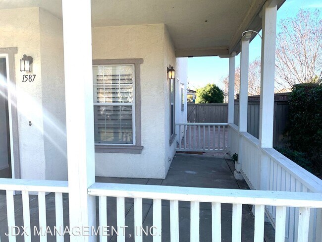 Building Photo - 3 br, 2.5 bath House - 1587 GOLD RUN ROAD
