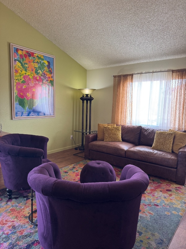 Building Photo - 2194 N Pantano Rd