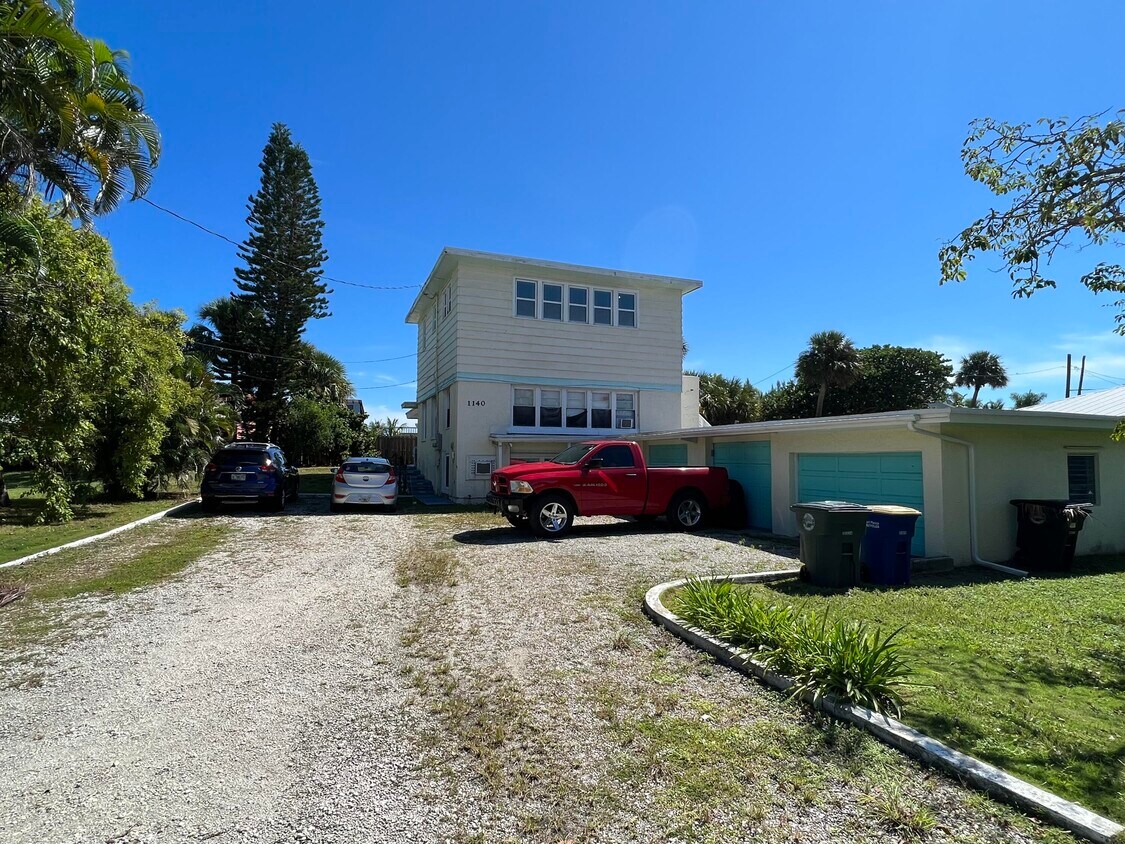 Primary Photo - 1140 Hernando St