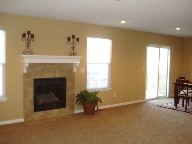 Building Photo - Hot Duplex off Western Shawnee corridor!