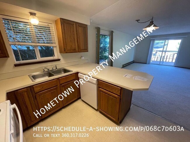 Building Photo - Two Bedroom 1 Bath Home in Olympia-Availab...