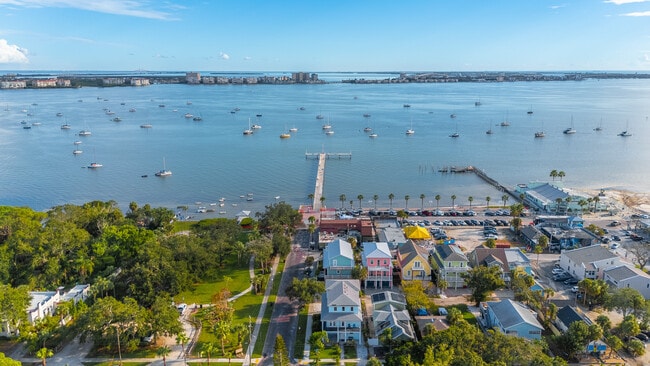 Building Photo - 2402 52nd St S