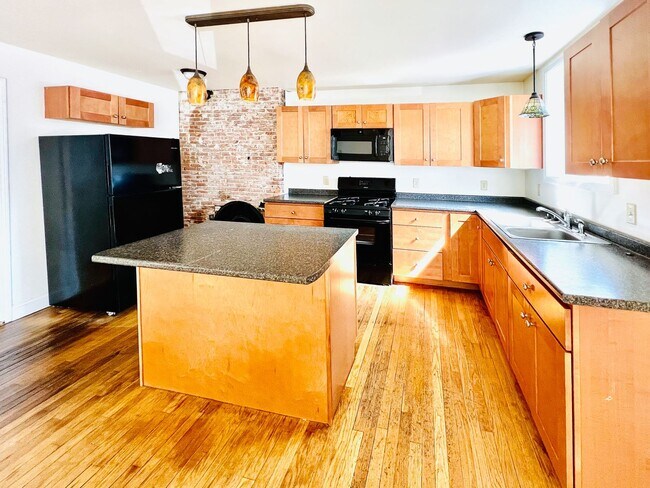 Photo - 46 King St Apartment