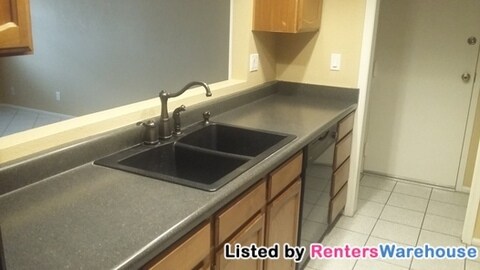 Foto del edificio - 2929 E Broadway Rd