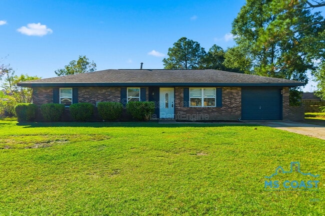 Photo - 609 Temple Dr House