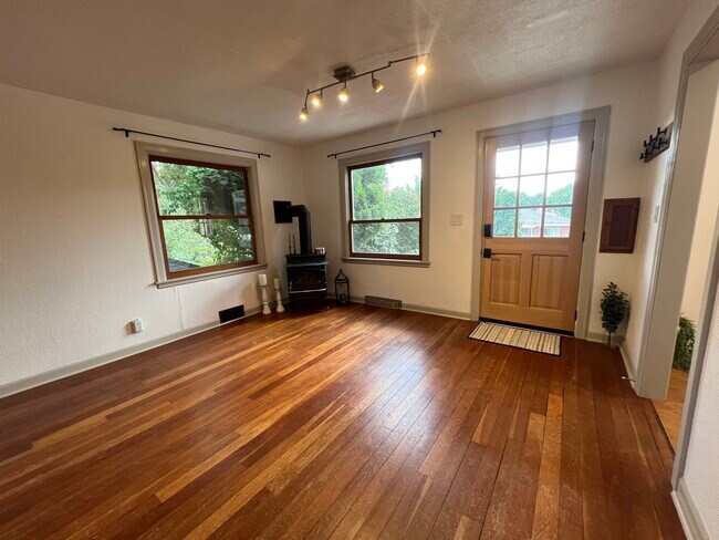 Foto del edificio - 312 NW Harrison St