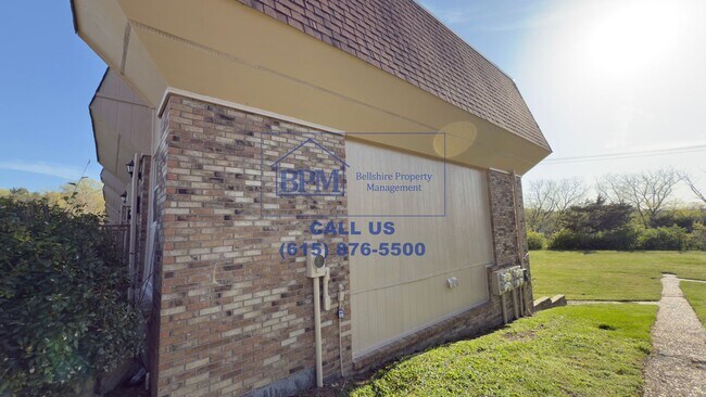 Building Photo - Welcome to this beautifully updated 2-bedr...