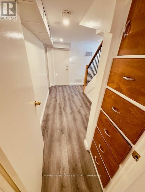 Photo du bâtiment - 110 Cedarcrest Blvd