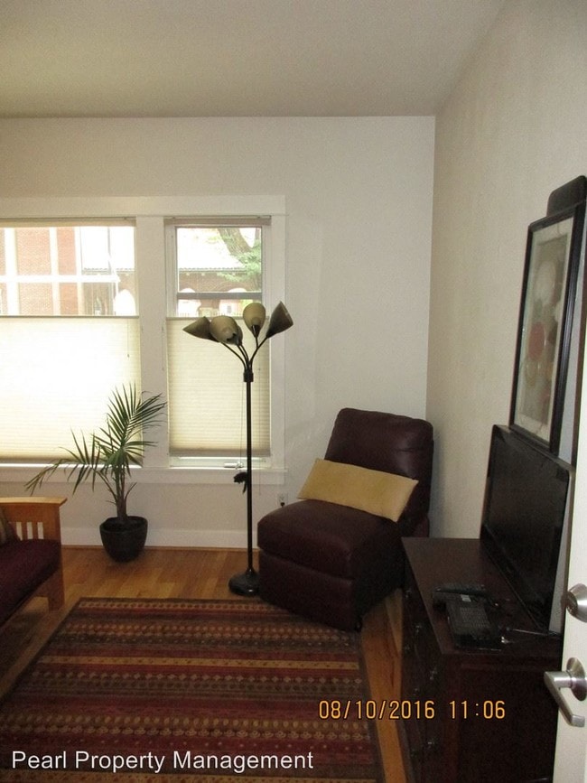 Foto del edificio - 1714 NW Couch St