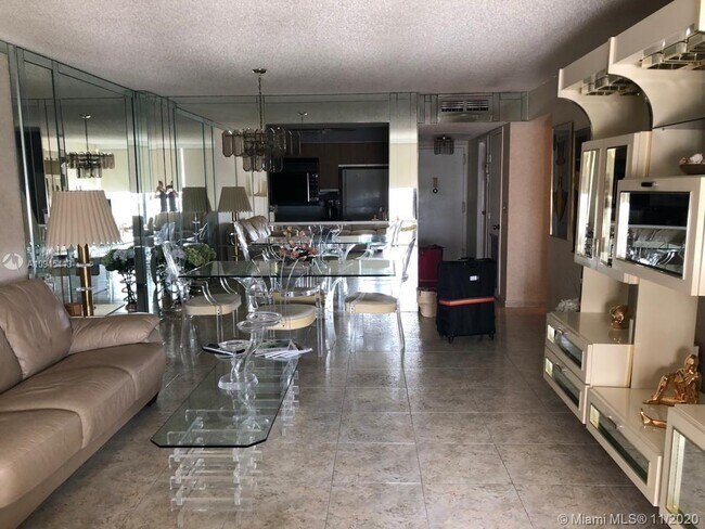 Foto del edificio - 2301 S Ocean Dr