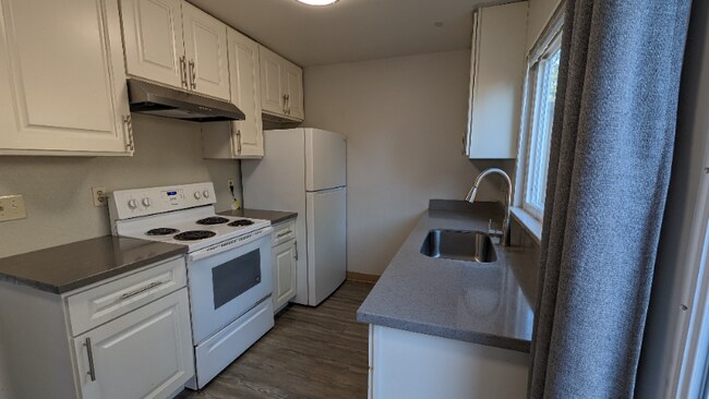 Building Photo - 320 Franciscan Ct