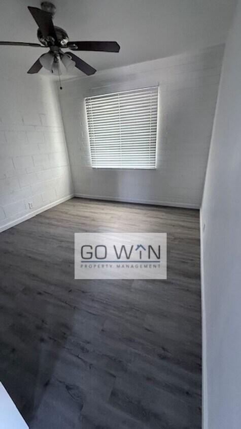 Foto principal - 2619 E Portland St