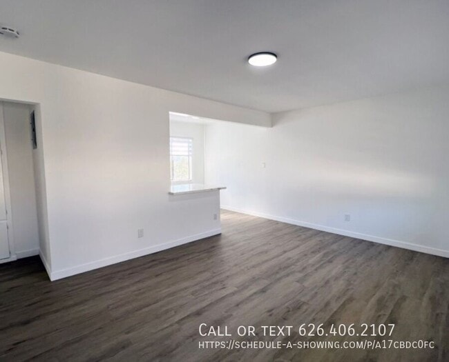 Building Photo - 521 Live Oak Ave