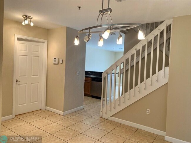 Building Photo - 5455 SW 41st St