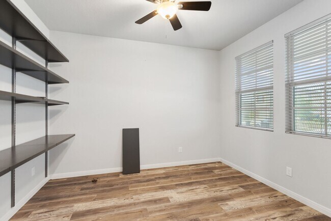 Foto del edificio - 4 Bedroom/2.5 Bath Paloma Subdivision