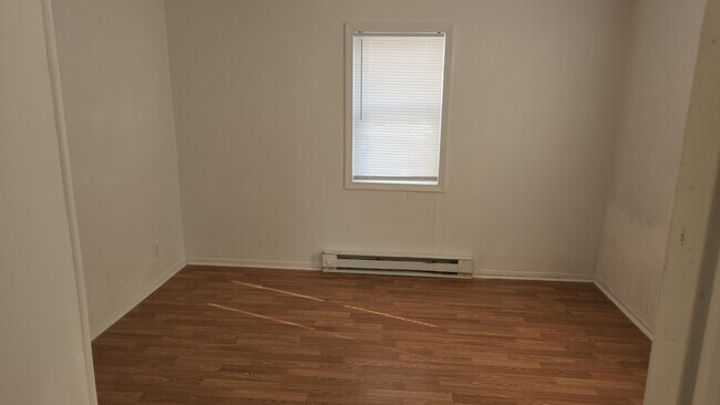 Foto del edificio - 827 Barney Ave