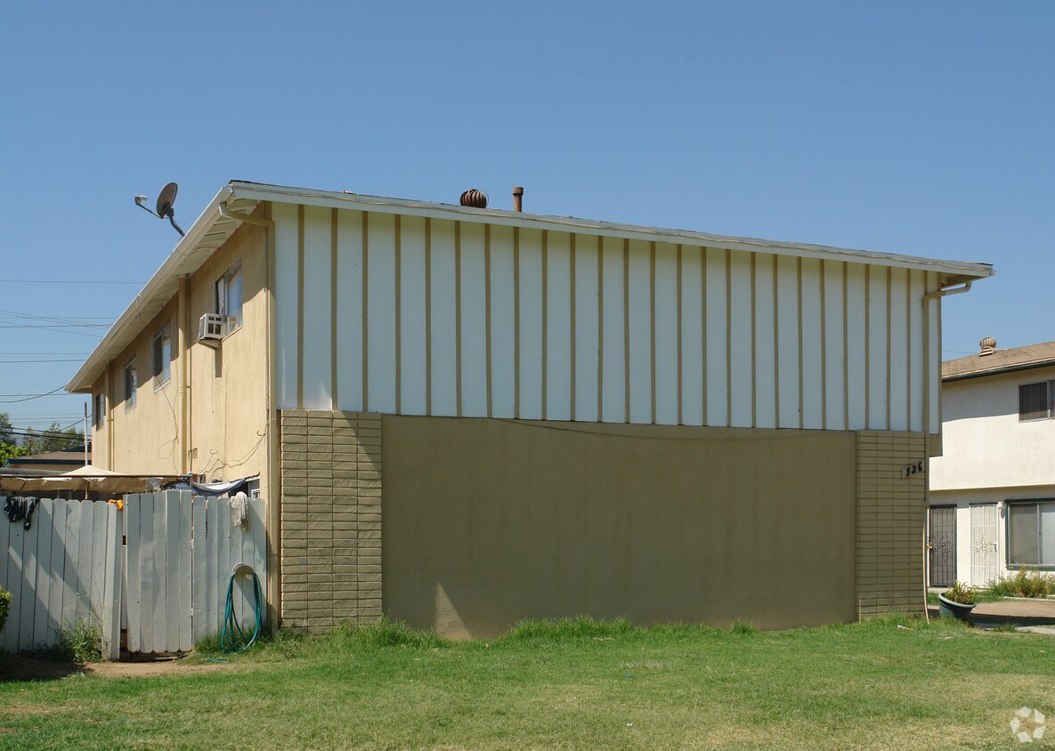 Building Photo - 526 Penrose Dr