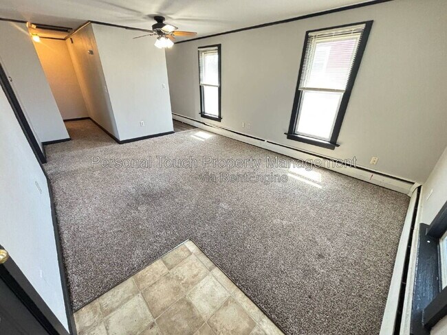 Building Photo - 702 21st St S