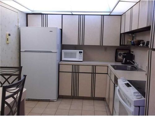 Foto del edificio - 2030 S Ocean Dr