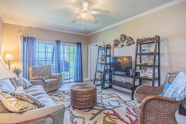 Building Photo - 7000 Seawall Blvd