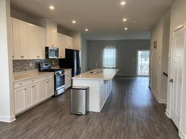 Foto del edificio - 301 Theodora Way