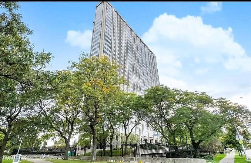 Foto principal - 1300 E Lafayette St