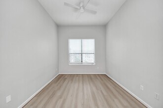 Building Photo - 6363 San Felipe St