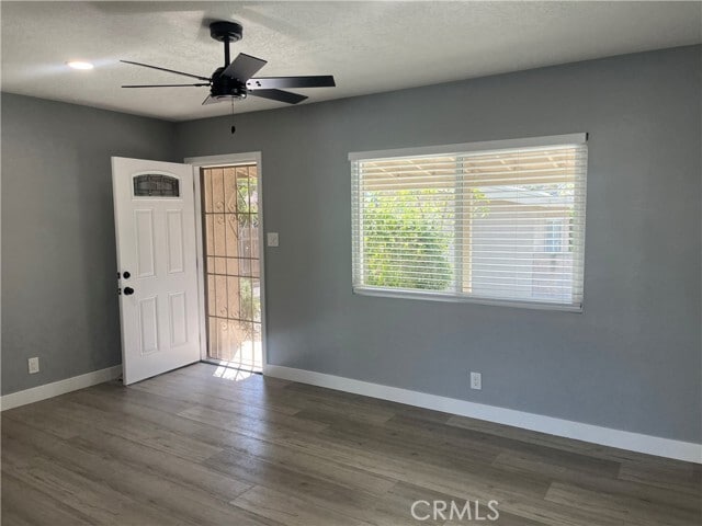 Foto del edificio - 941 E 9th St