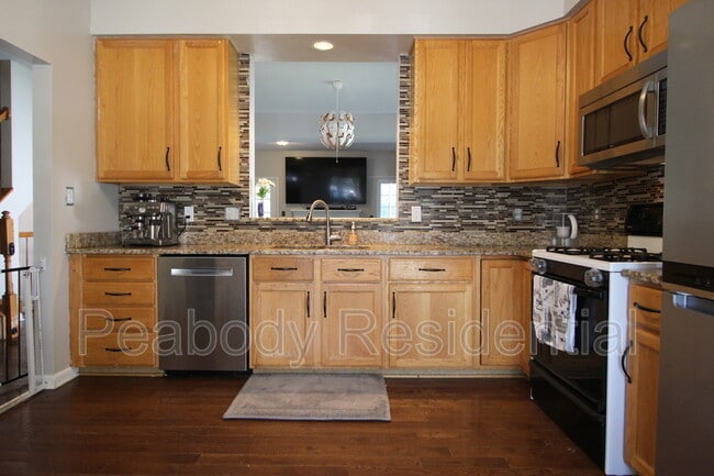 Building Photo - 2562 Sylvan Moor Ln