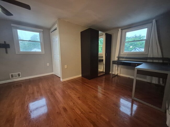 Foto del edificio - 11 Oakwood Terrace