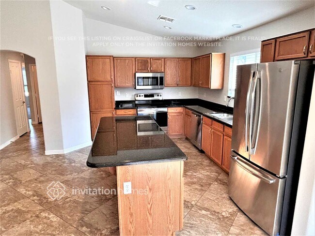 Foto del edificio - 17757 W Redfield Rd