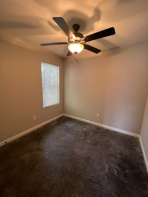 Building Photo - 2582 Dakar Ave
