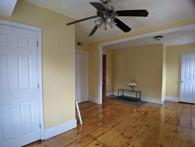 Building Photo - 17 Wachusett St