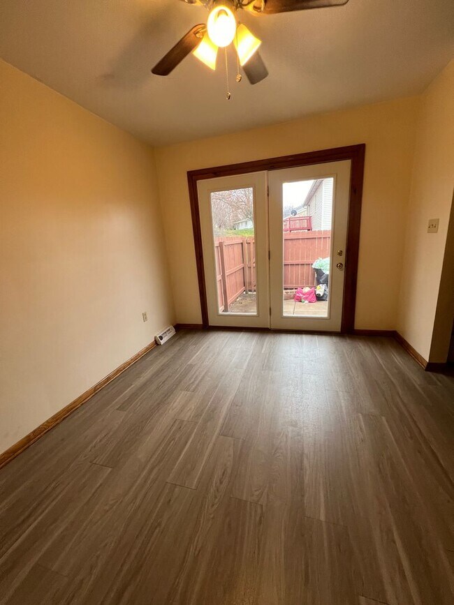 Foto del edificio - 1619-1625 W 44th St