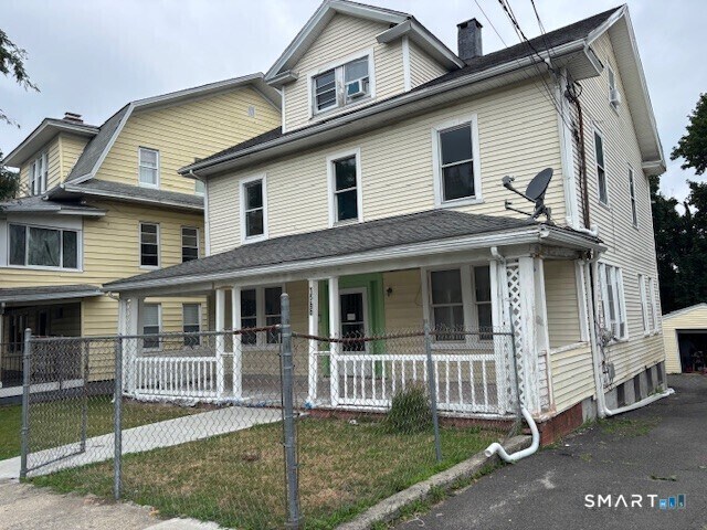 Building Photo - 1566 North Ave