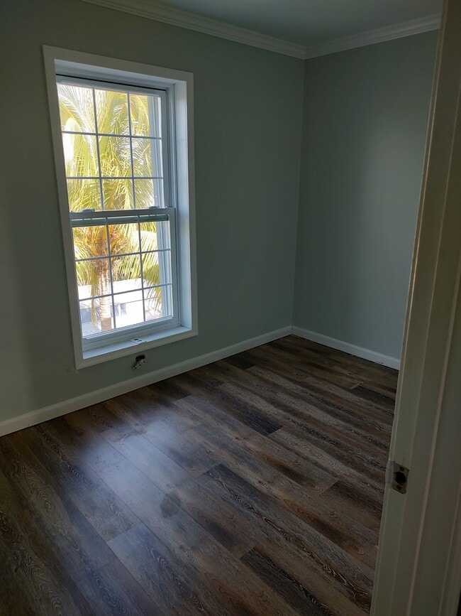 Building Photo - 374 73rd St #5