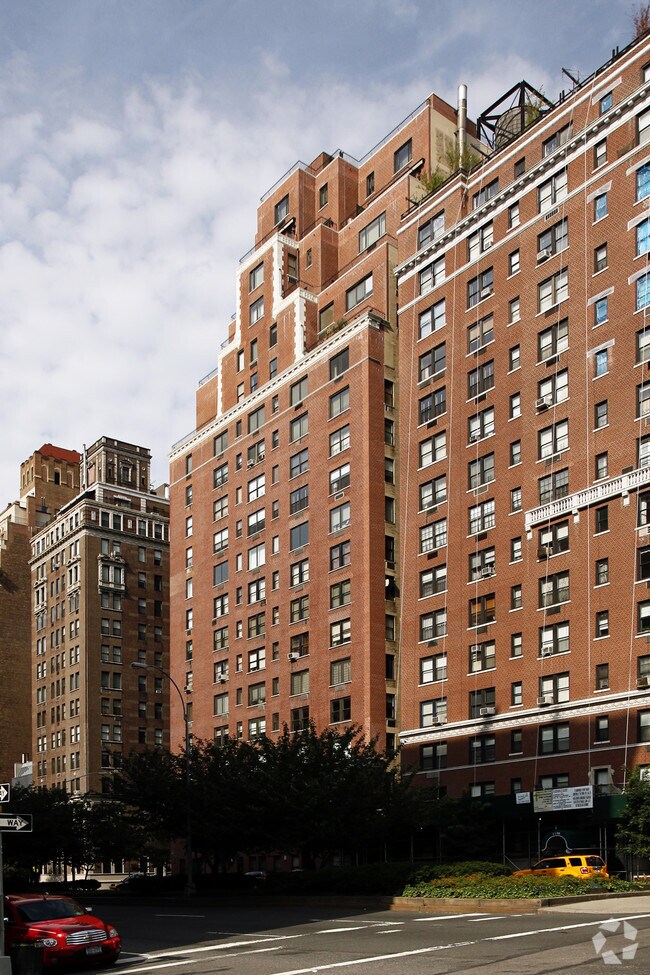 Building Photo - 1120 Park Ave