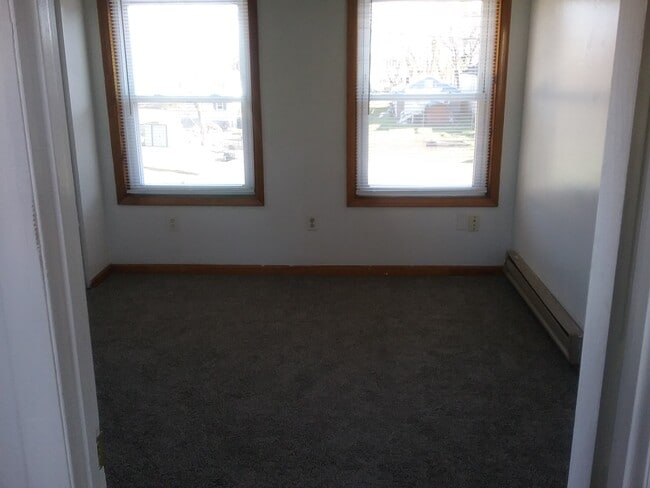Bedroom - 814 Locust Rd