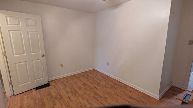 bedroom - 4923 State Route 19 S